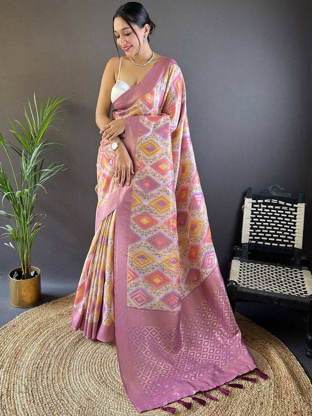 Model showcasing Dusty Lavender Flower Vely Print Banarasi Saree.