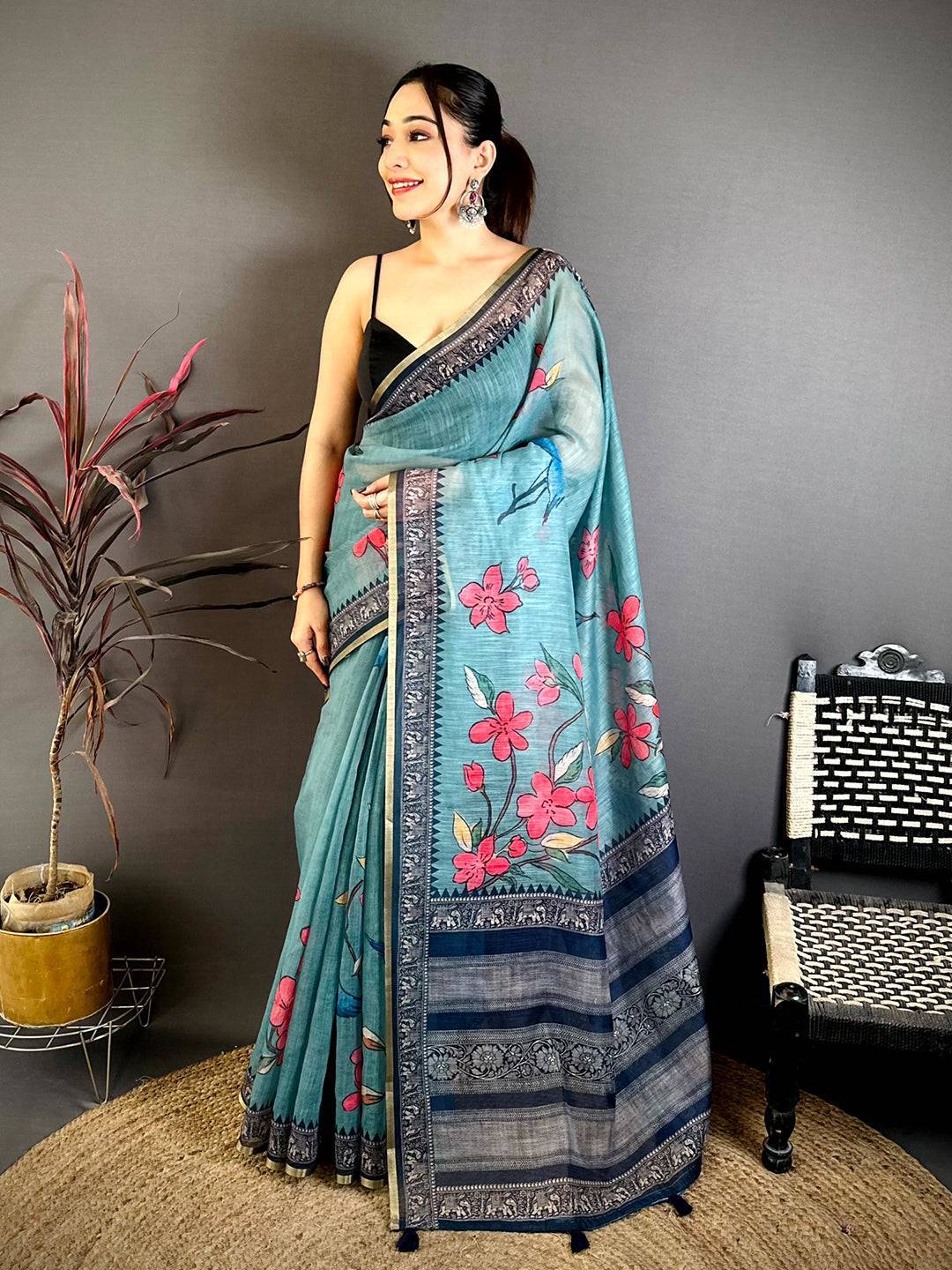 Majestic Linen Floral Kalamkari Saree
