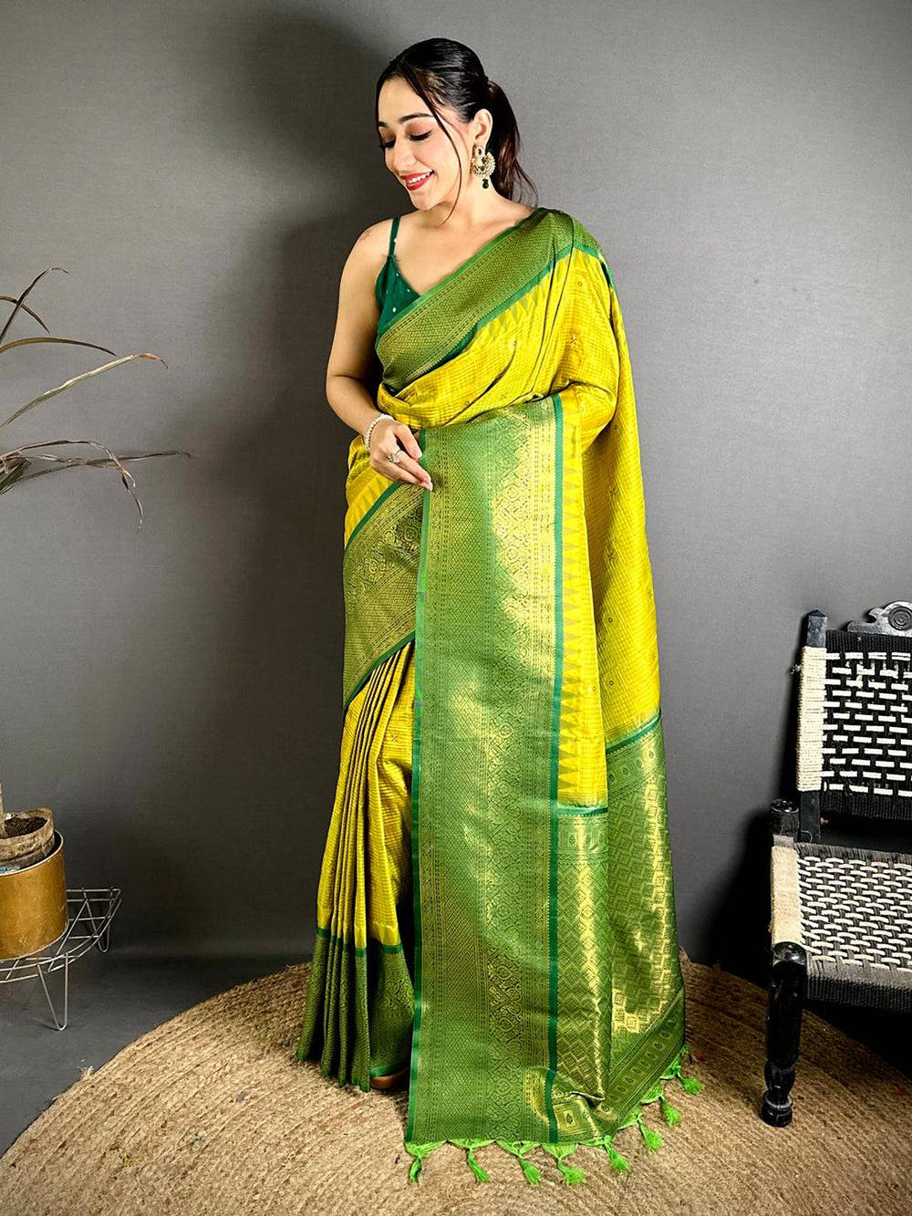 Soft Silk Kanchi Gold Zari Border Saree