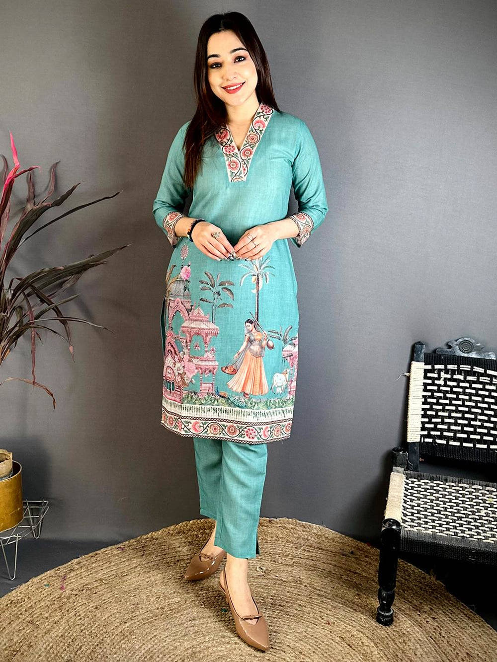 Mughal Overlap V Neck Kurti