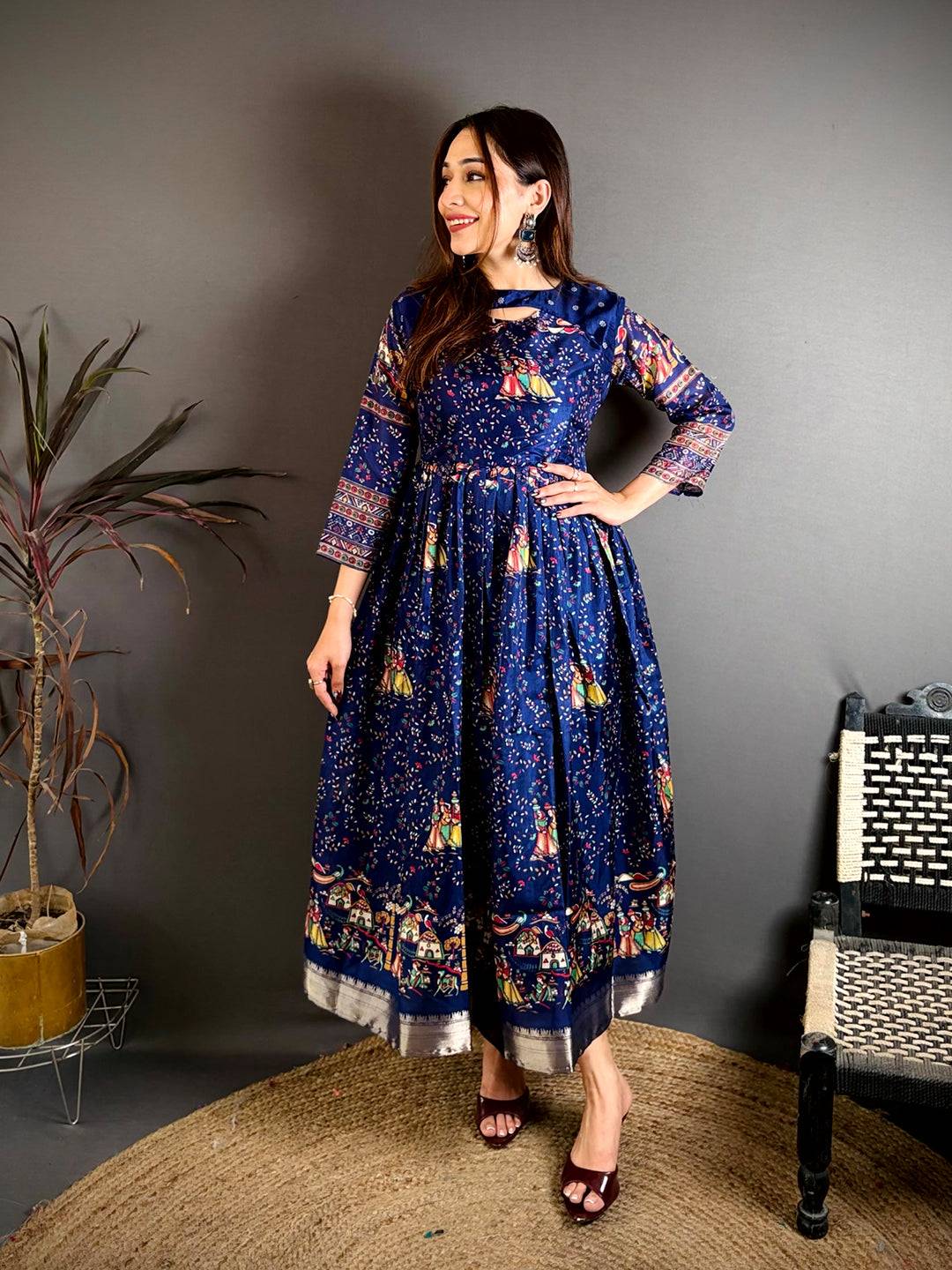 Soft Dola Silk Round Neck Full Sleeve Kurti