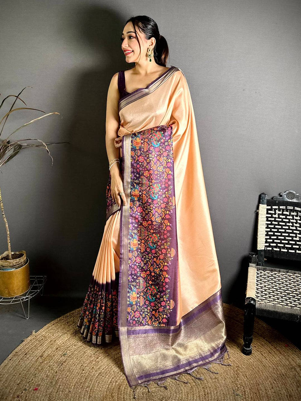 Elegant Gaji Lakda Patta Folk Art Silk Saree