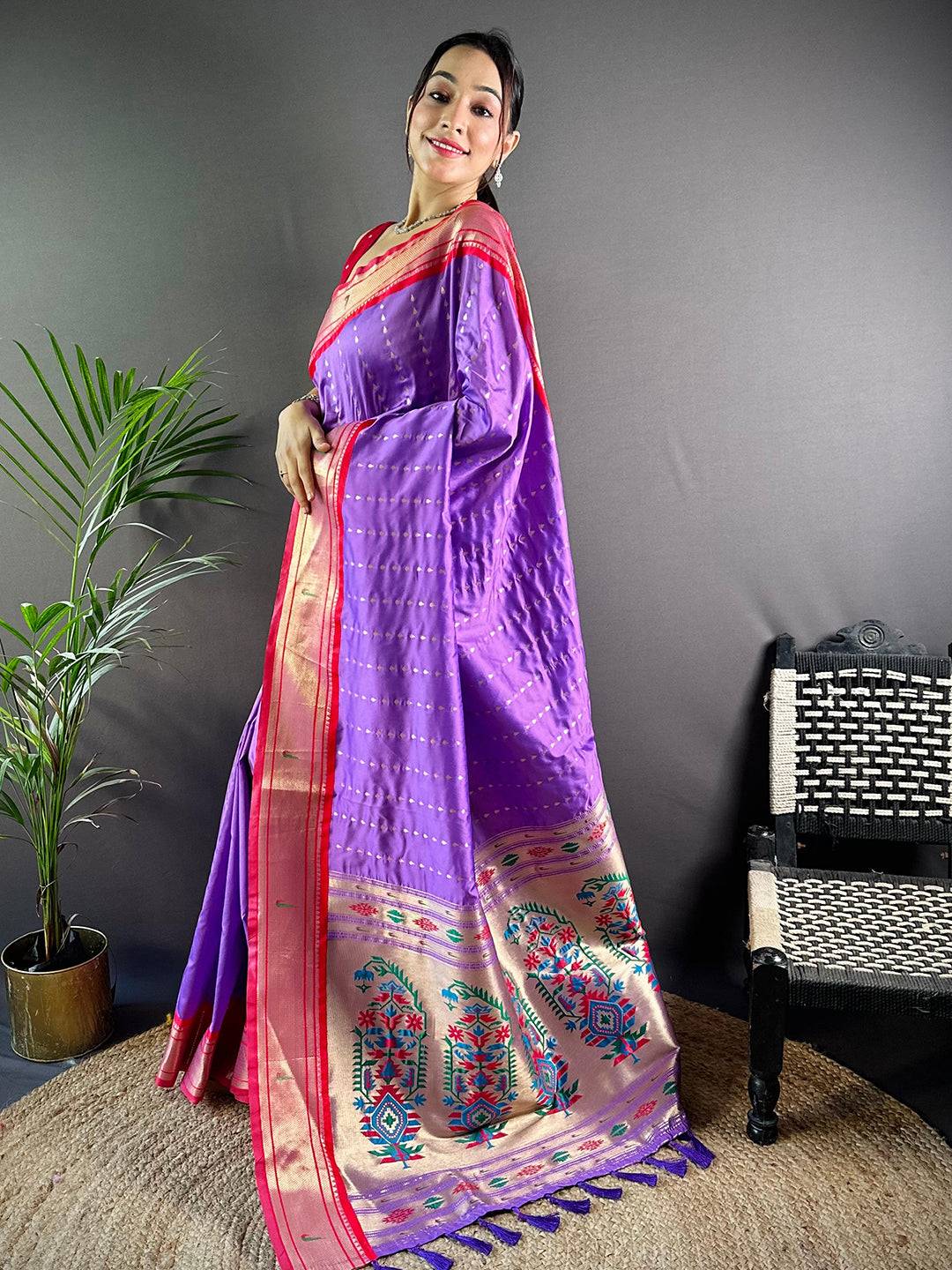 Full view of Lavender Soft Silk Yeola Paithani Saree