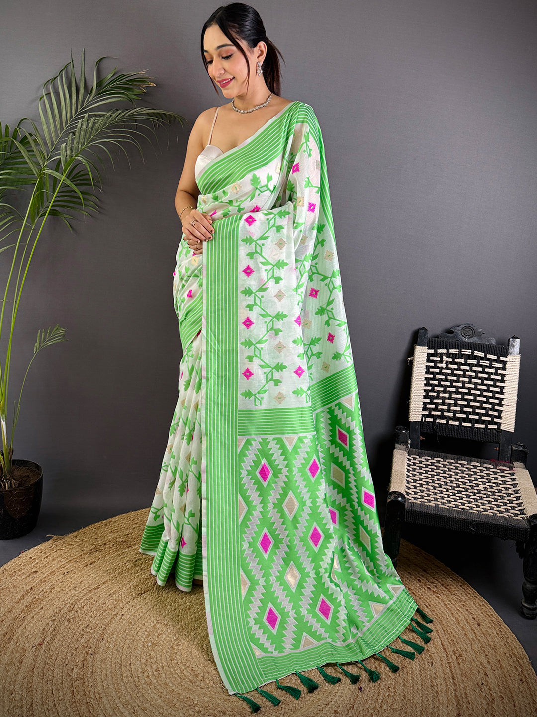 White Soft Dhakai Jamdani Silk Saree