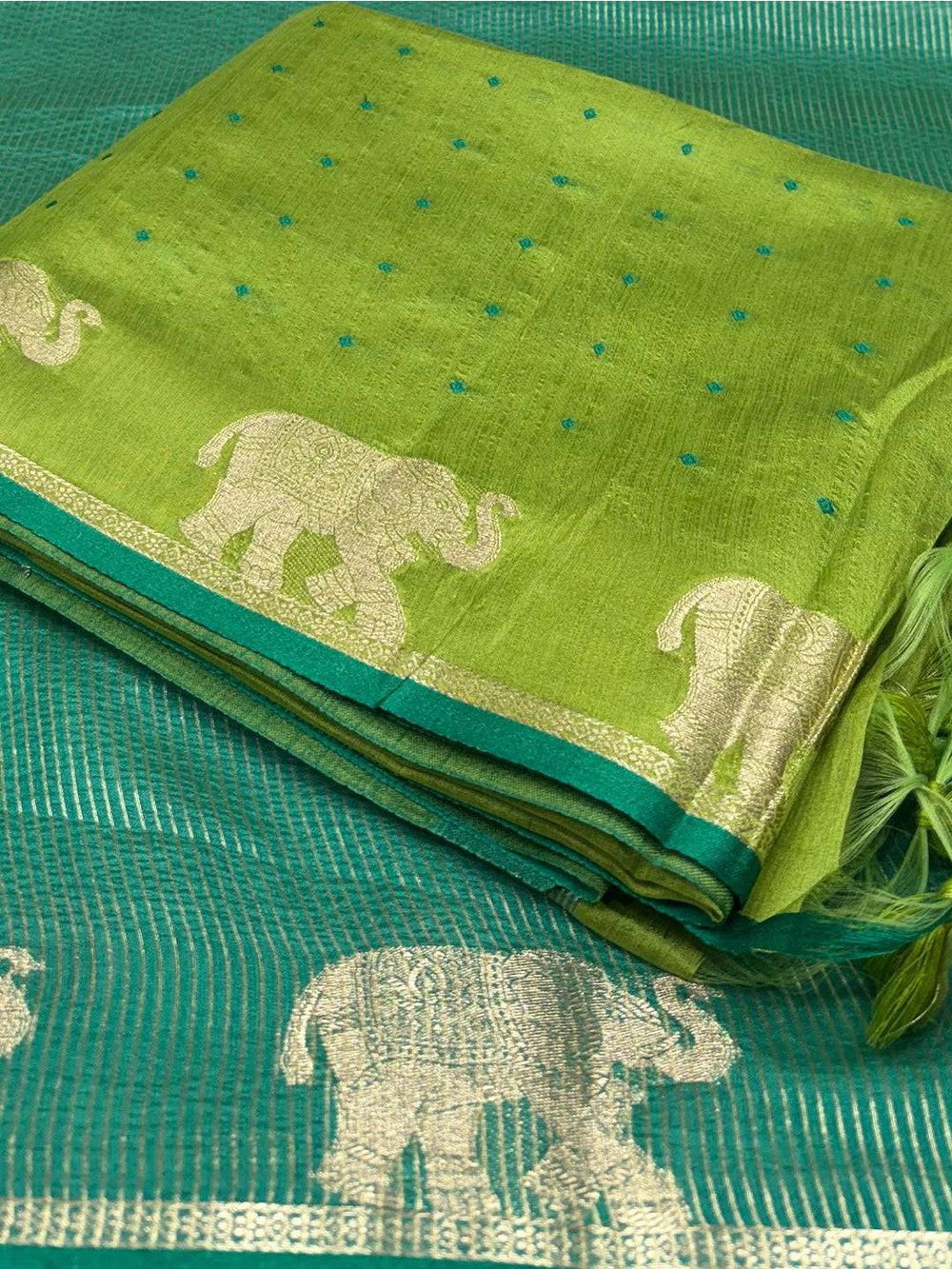 Green Pure Silk Bandhani Butti Saree