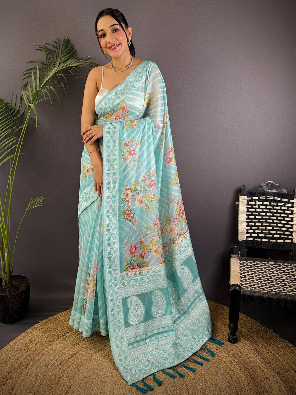 Turquoise Lakhnavi Linen Digital Print Saree
