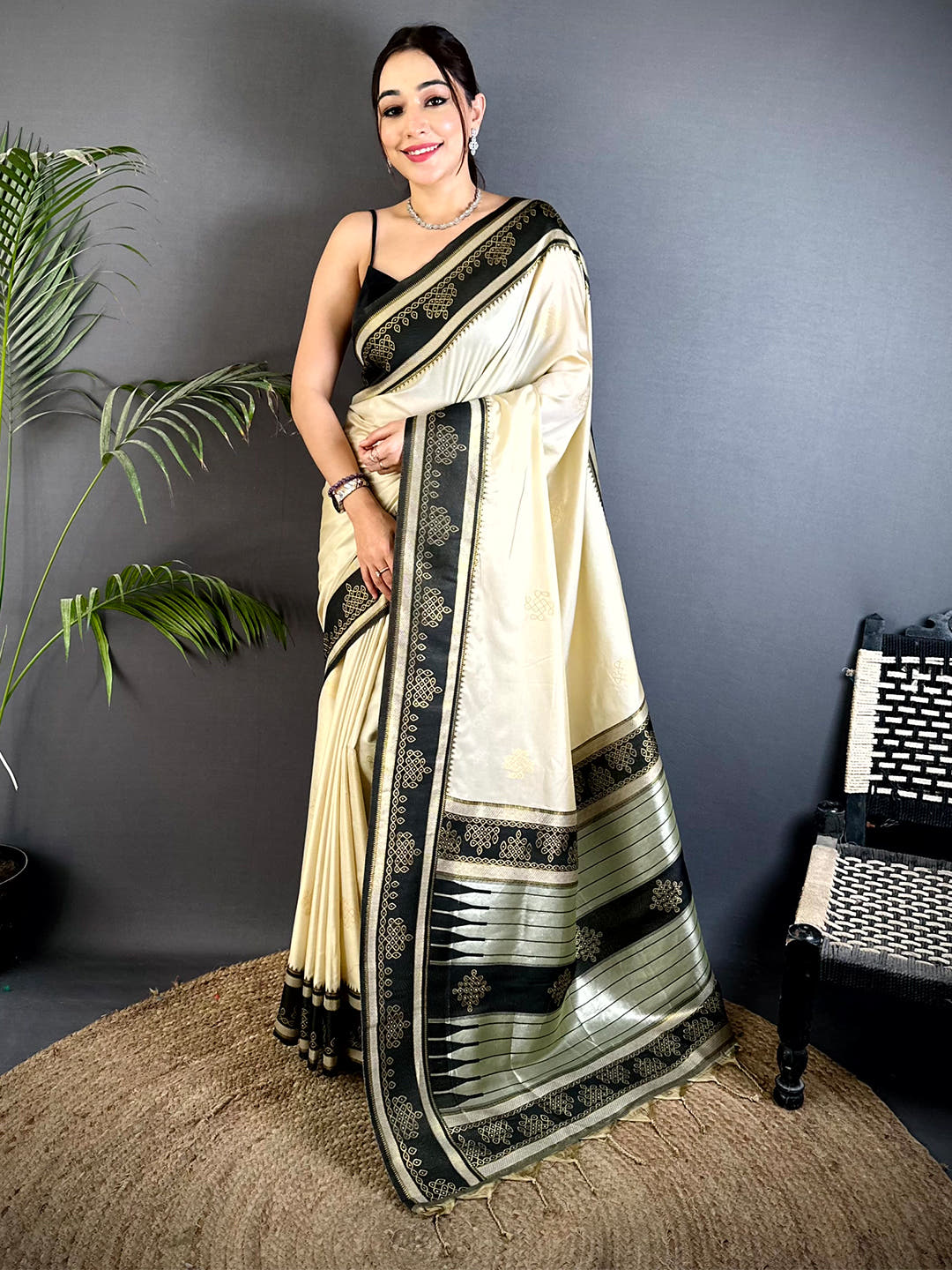 Cream Soft Silk Ikkat Kolam Saree With Maggam Blouse