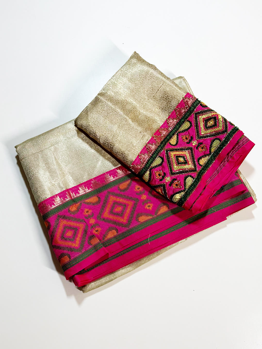 White Pochampally Ikkat Saree With Maggam Blouse