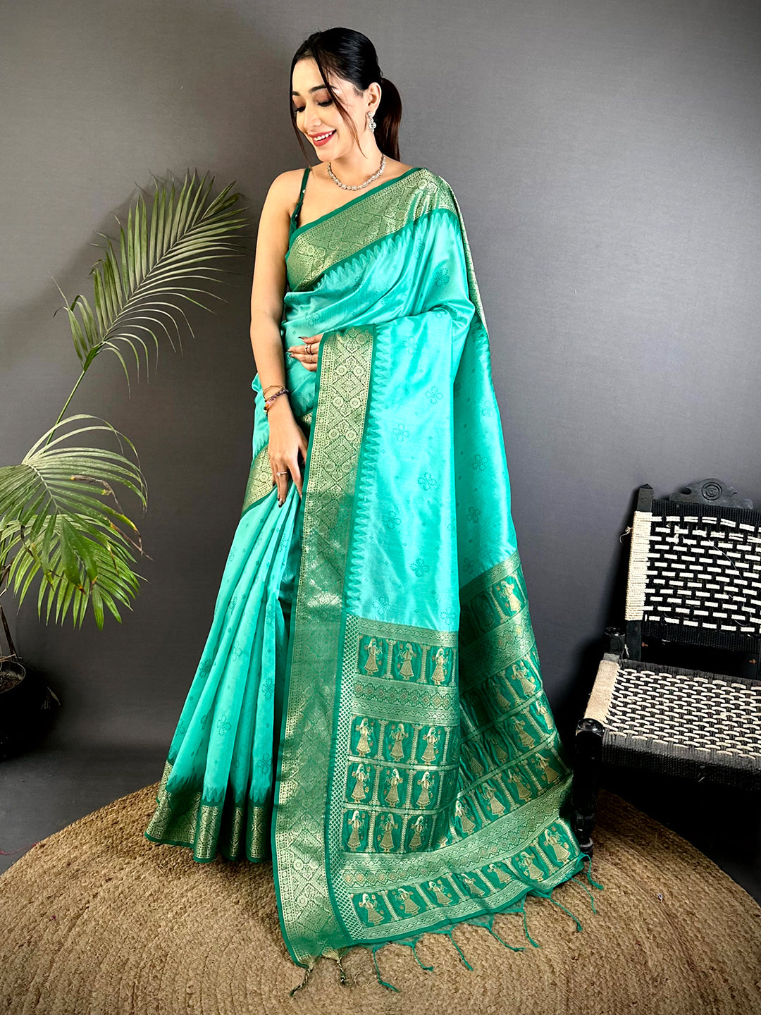 Rama Crystal Raw Silk Kanchi Pattu Saree