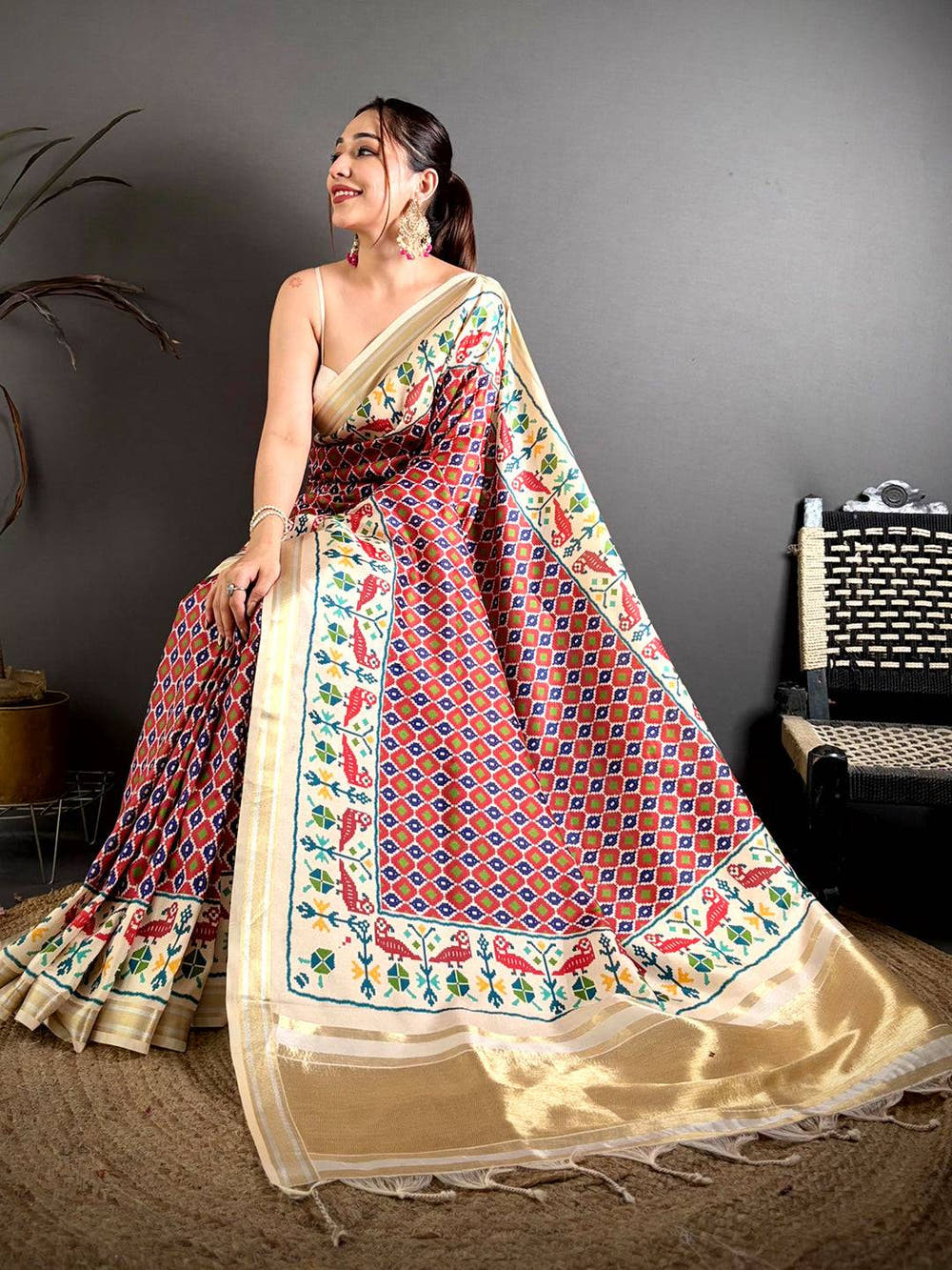 Stylish Ikkat Soft Kanchi Silk Saree