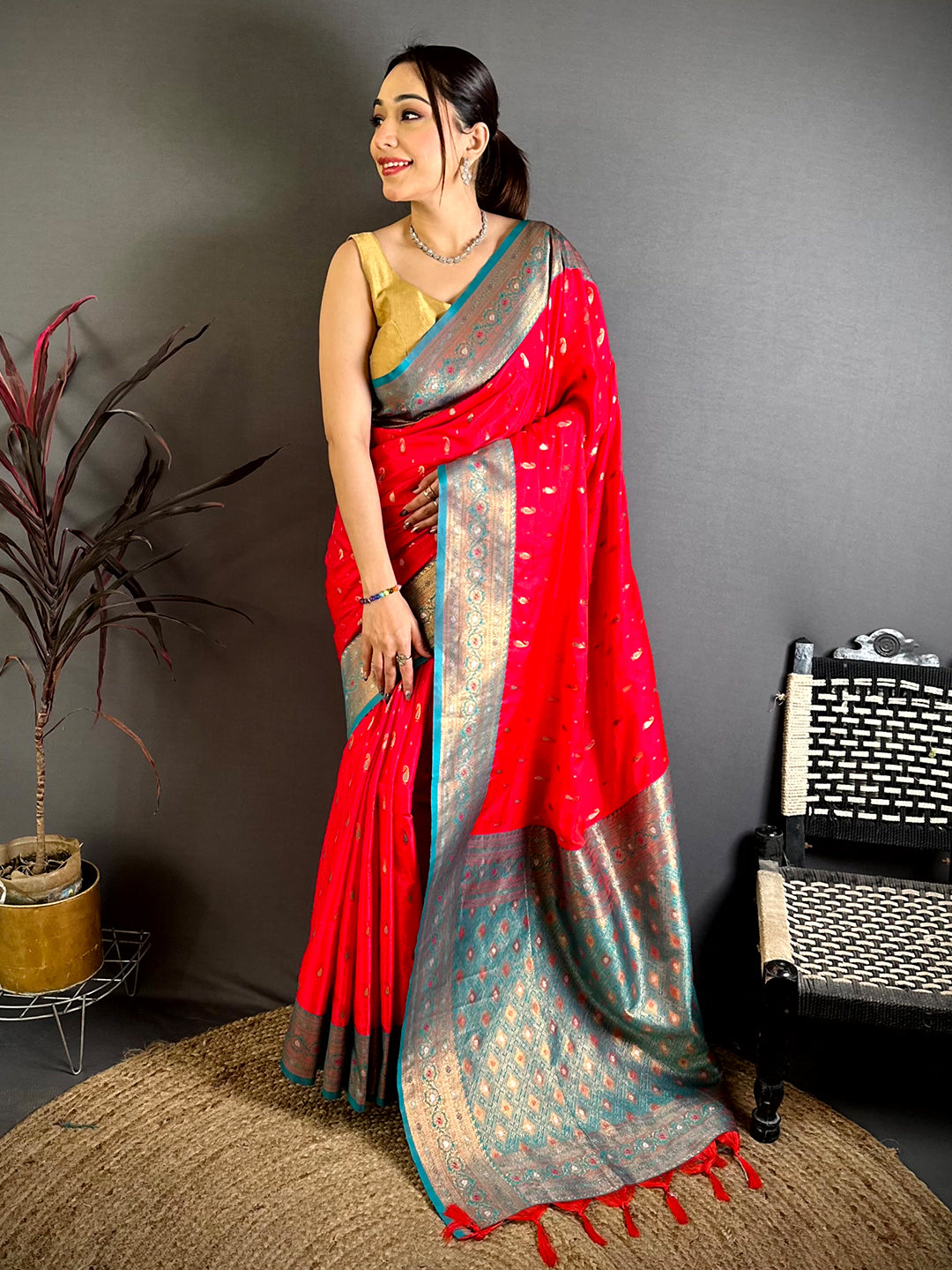 Classic Dual Shade Kanjivaram Saree With Maggam Blouse