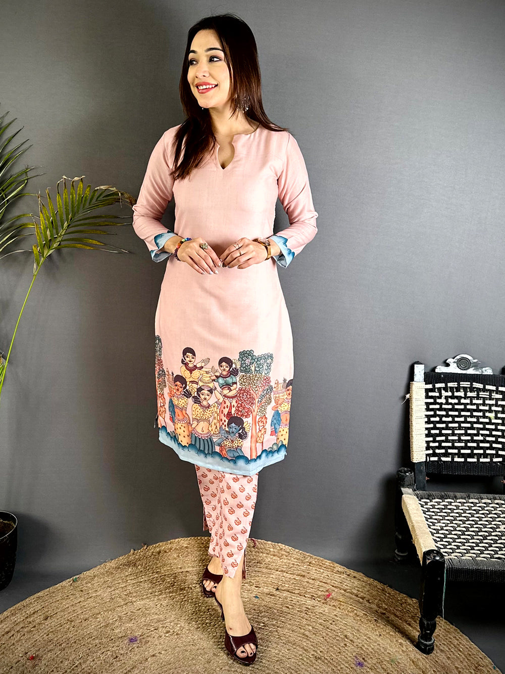Kalamkari Oval Slit Mul Kurti


