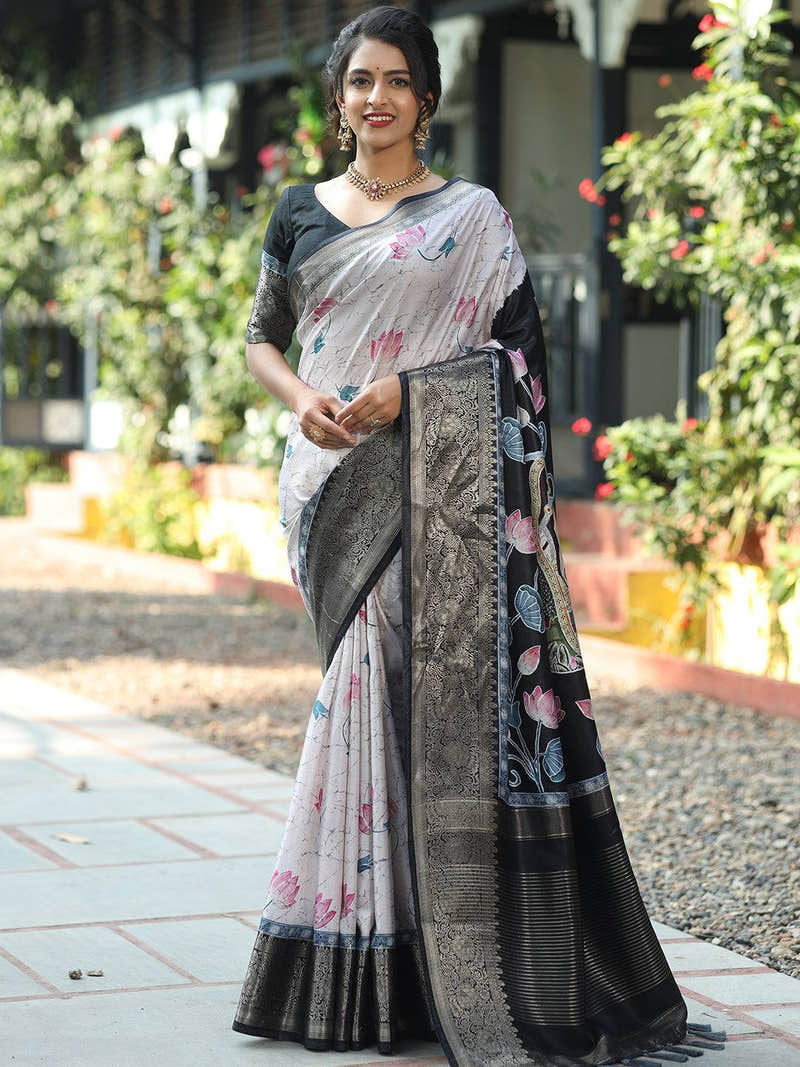 Batik Pen kalamkari Off White Colour Zari Weaving Pallu Saree - Luxe