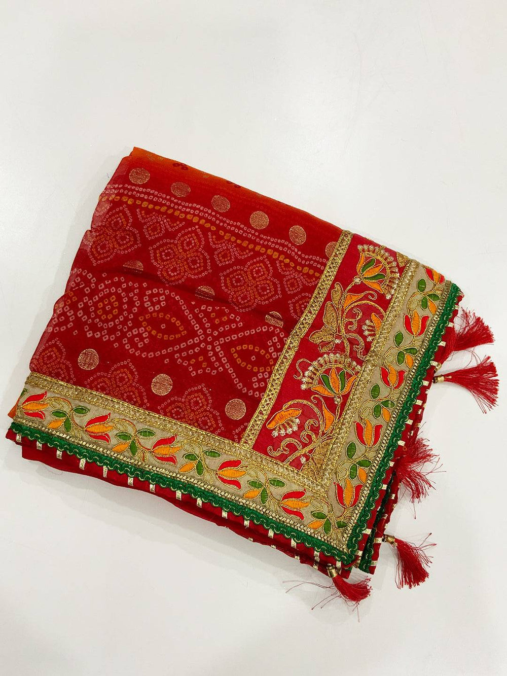 Traditional Chinnon Bandhej Saree