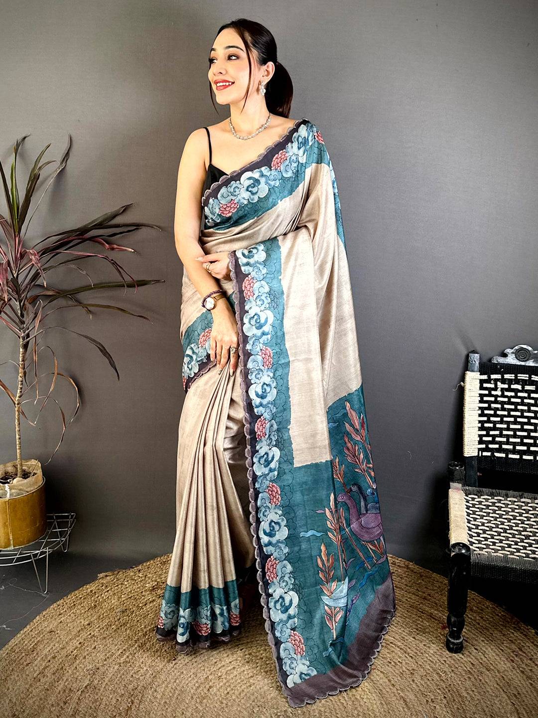 Ethnic Kalamkari Print Cutwork Border Saree