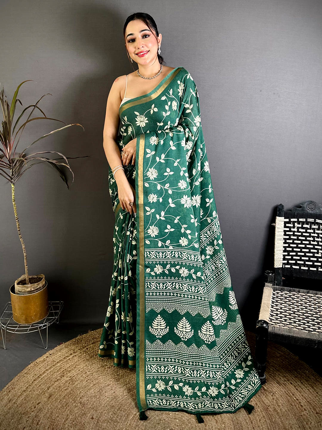Green Leaf Printed Mul Cotton Saree