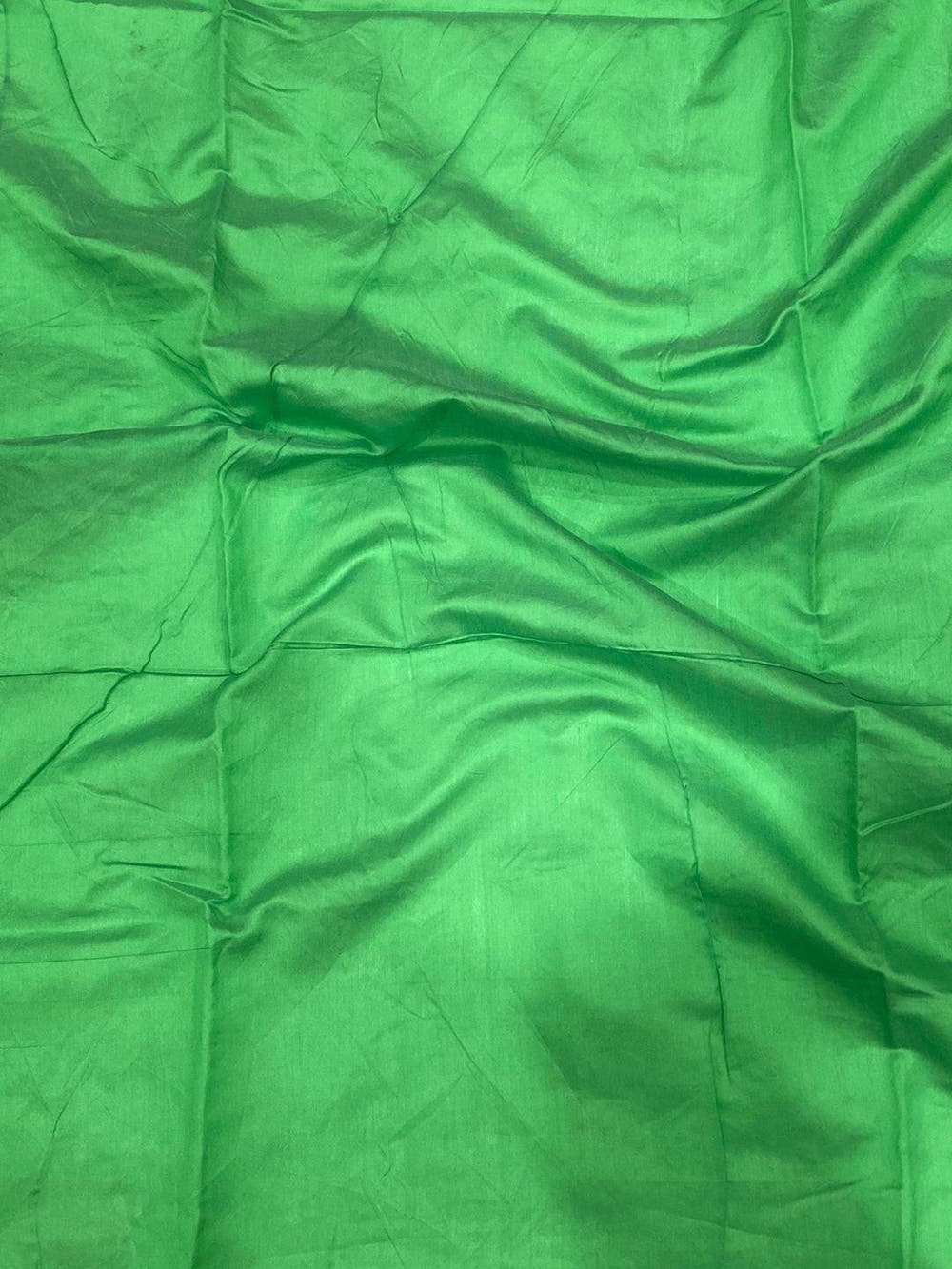 Vibrant Green Dhakai Jamdani Cotton Silk Saree


