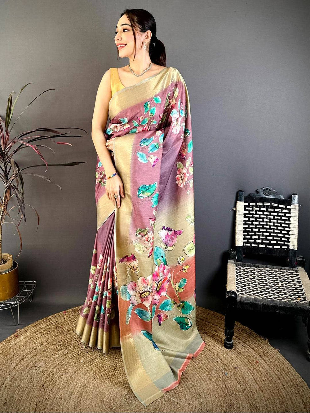 Exclusive Gold Zari Border Kalamkari Saree