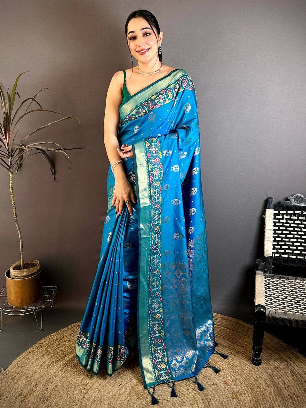 Radiant Gold Zari Double Tone Pattu Saree