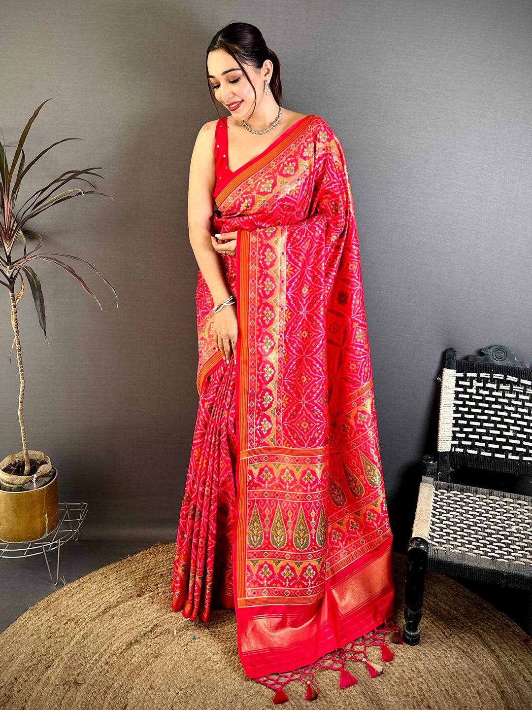 Stylish Semi Ikkat Patola Kanchi Zari Saree