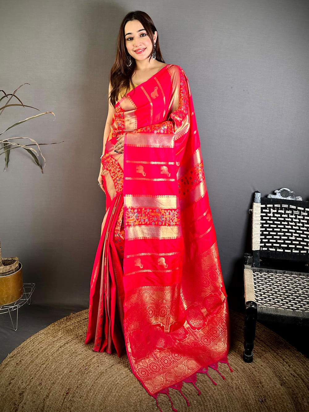 Artisan Gold Silver Zari Weaving Silk Saree
