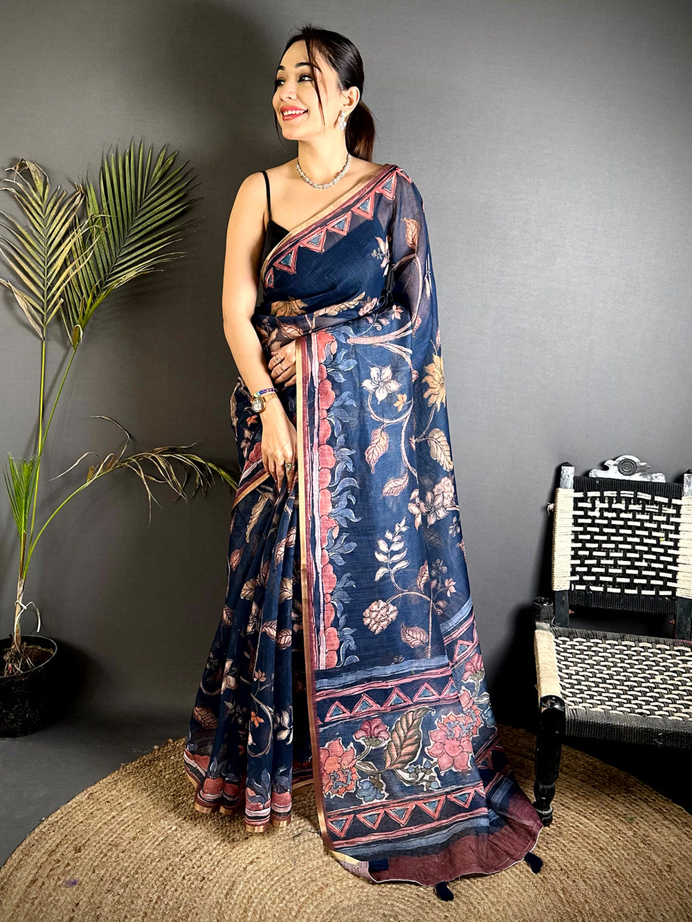 Radiant Floral Hand Art Linen Saree


