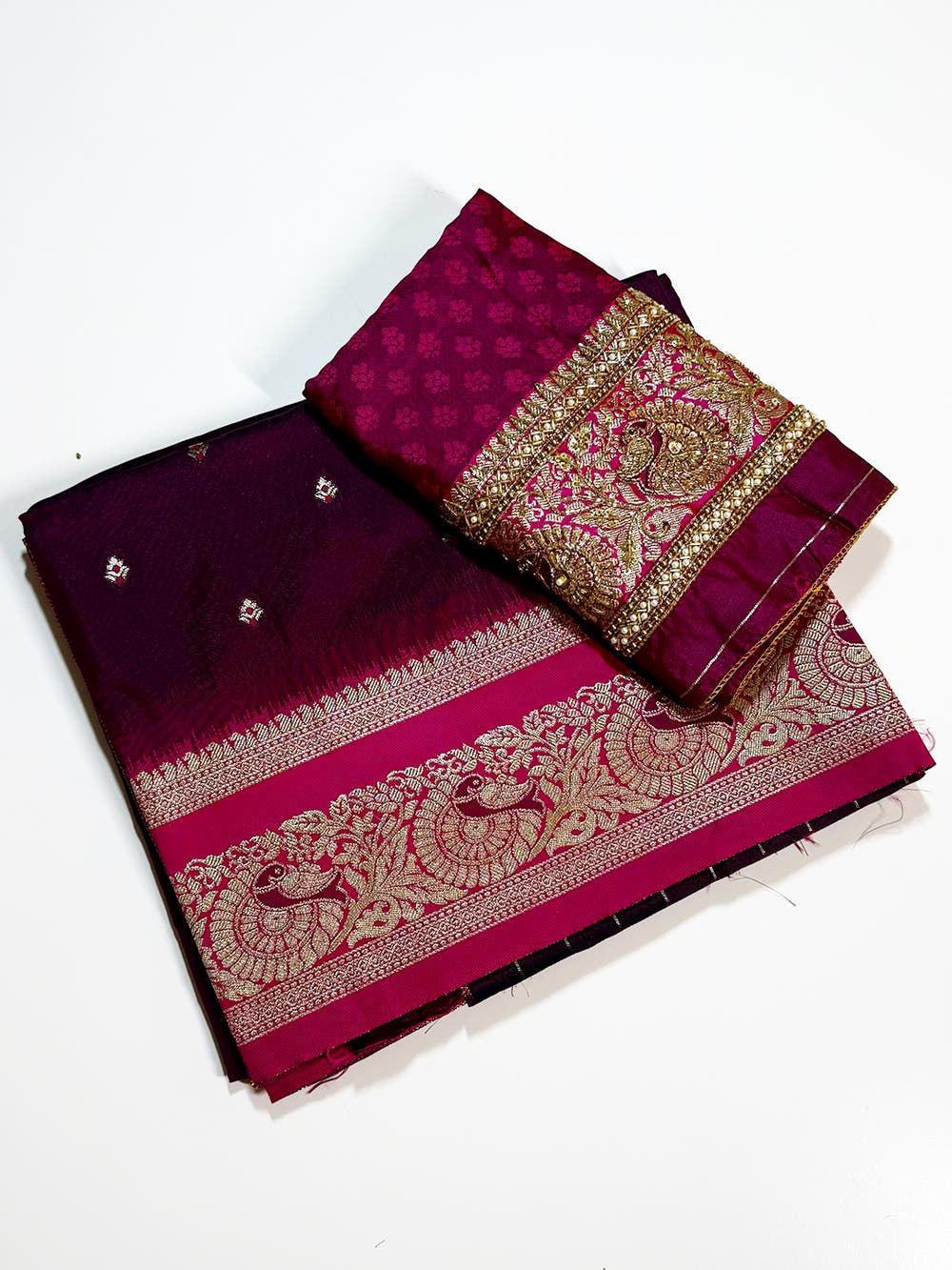 Magenta Soft Silk Kanjivaram Saree With Maggam Blouse