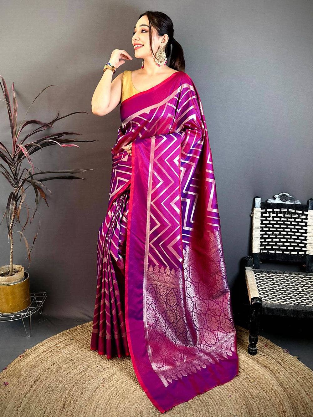 Rani Pink Geometric Zari Weave Banarasi Saree