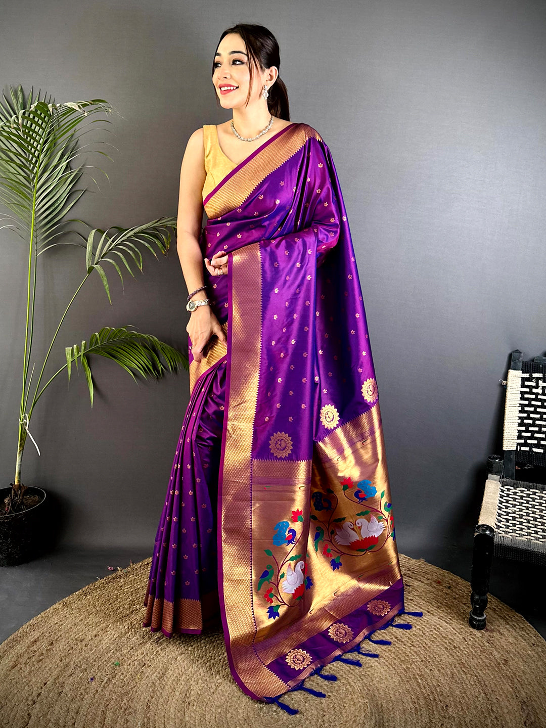 Royal Swan Meenakari Yevla Soft Silk Saree


