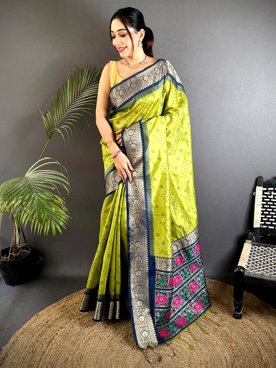Green Bandhej Pochampally Raw Silk Saree