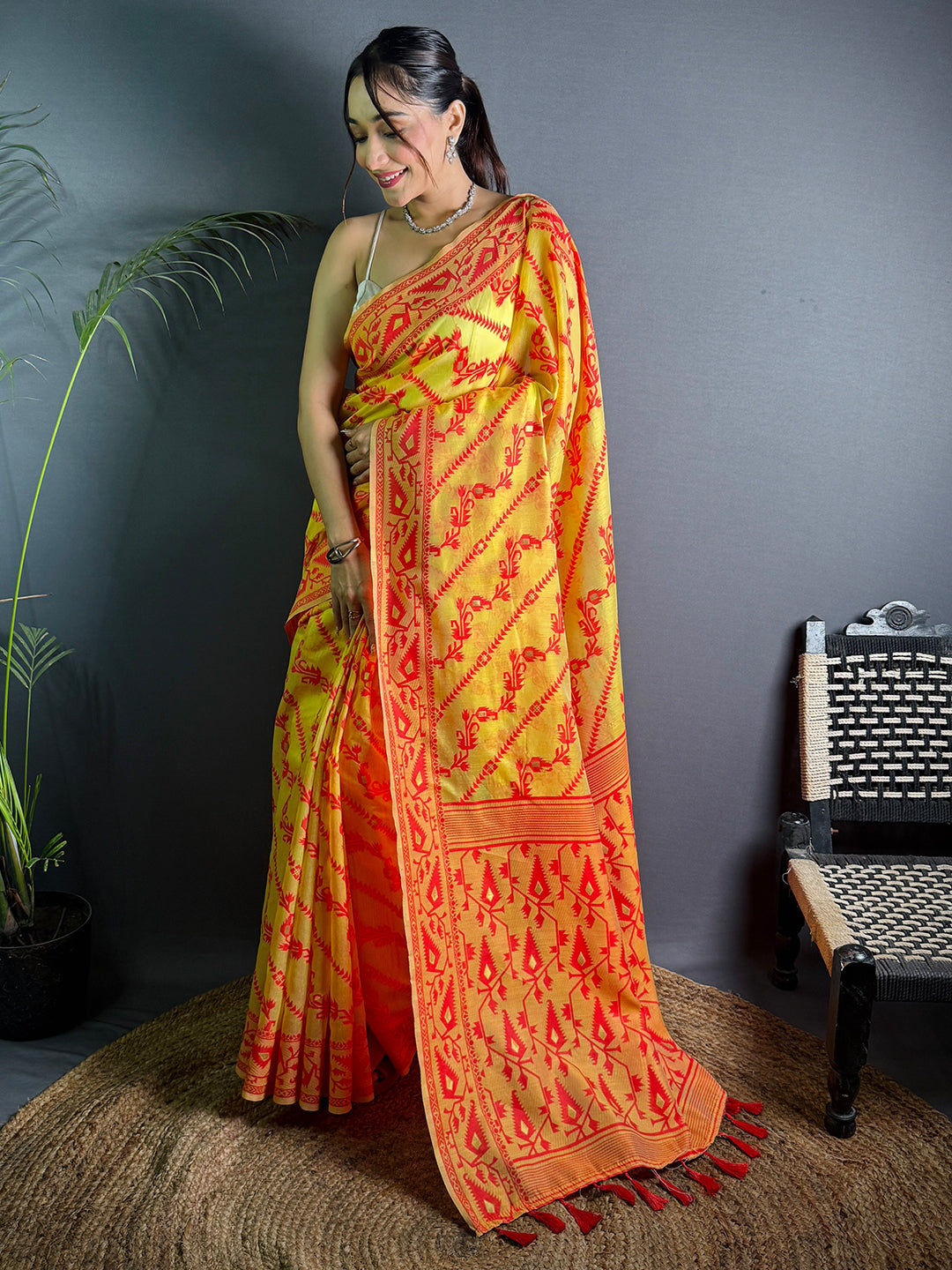 Traditional Yellow Dhakai Jamdani Saree