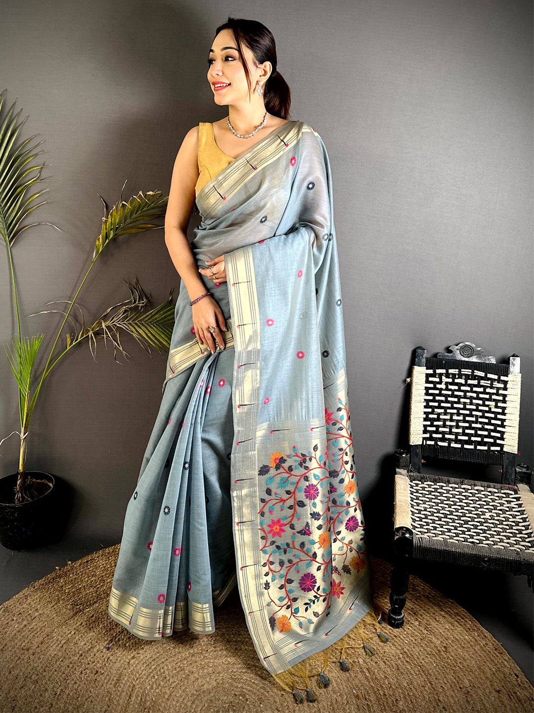 Aura Grey Minakari Butti Linen Saree