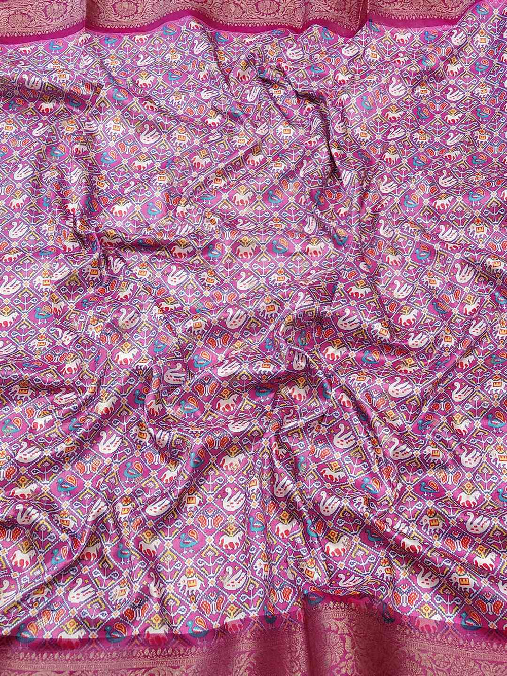 Detailed view of Patola pallu on Banarasi soft silk saree