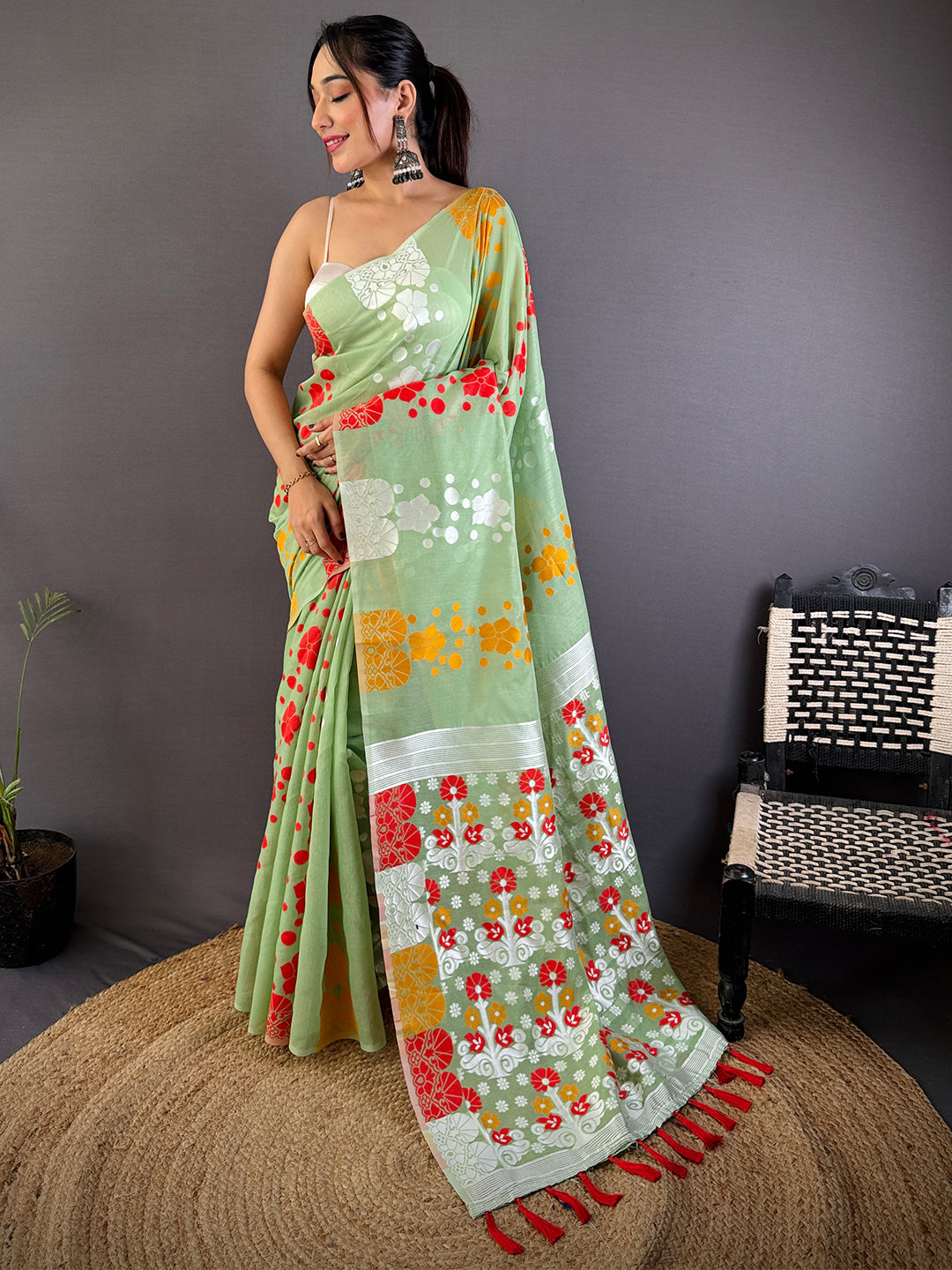 Fluorescent Green Dhakai Jamdani Cotton Silk Saree