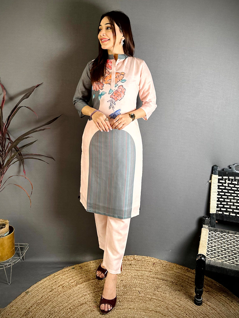 Elegant Kalamkari Collar Neck Kurti