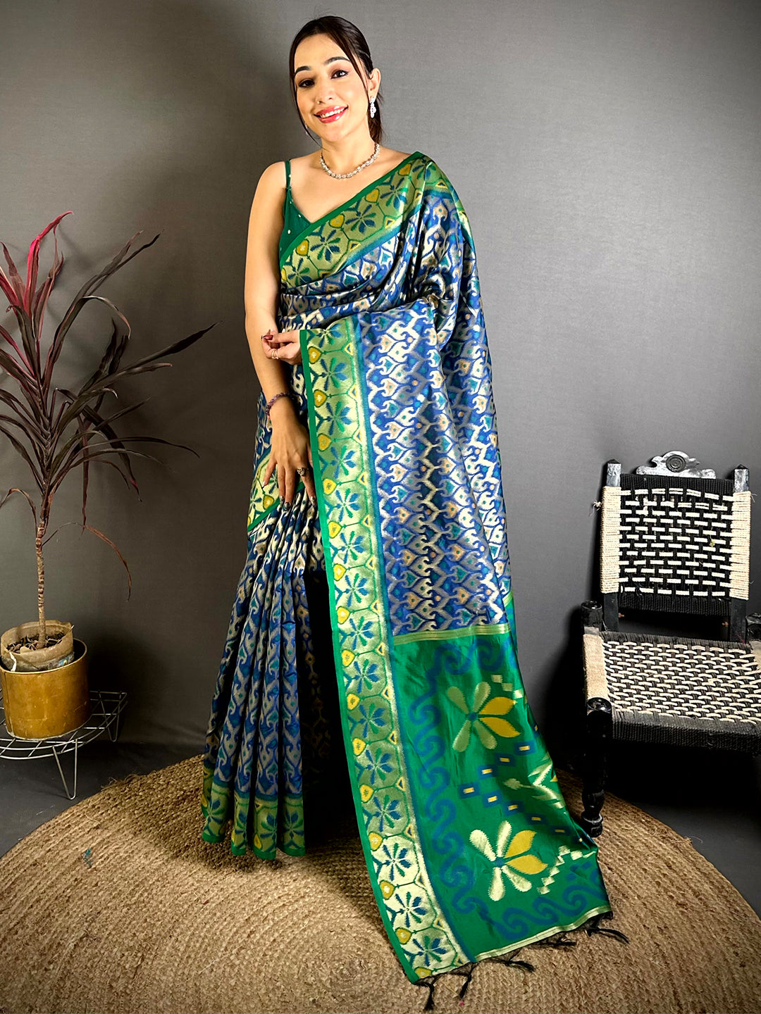 Royal Navy Ikkat Soft Silk Saree


