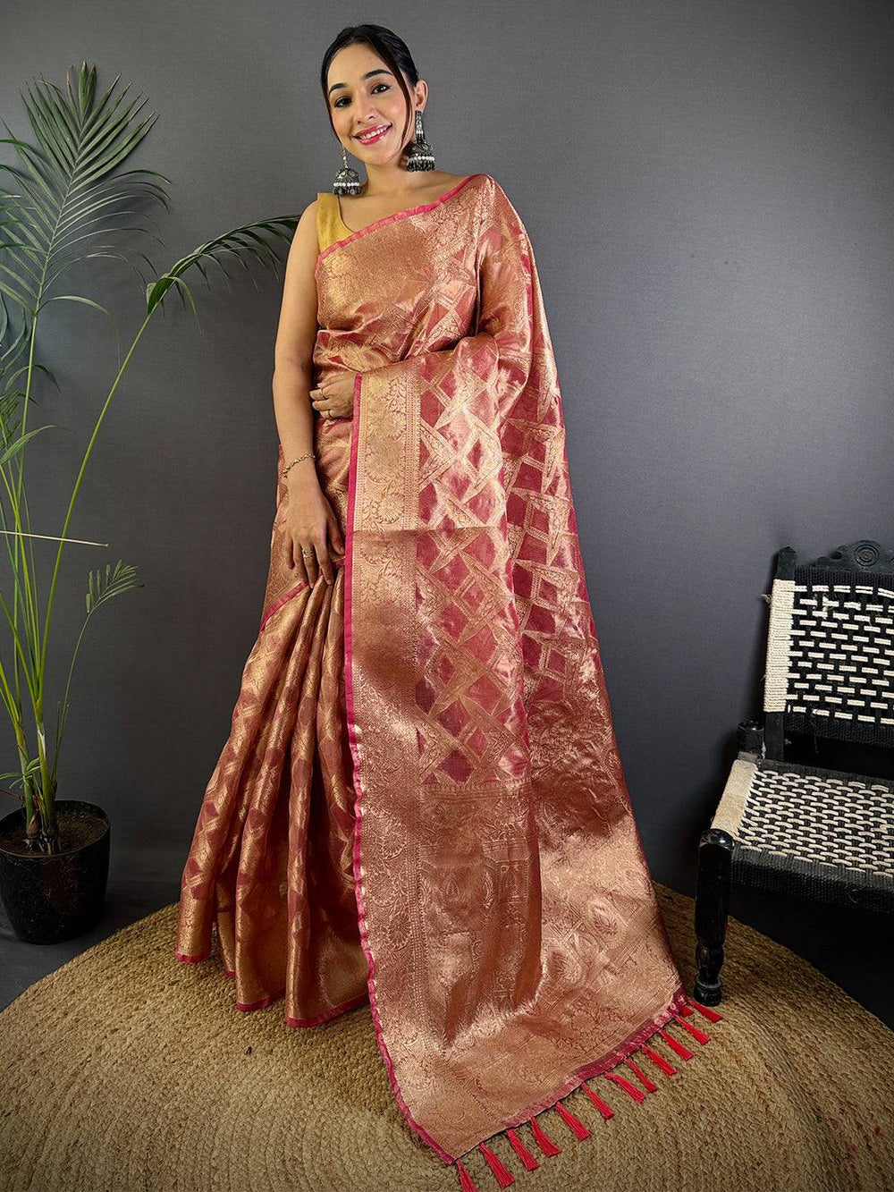 Pink Tissue Jarokha Zari Weaving Saree