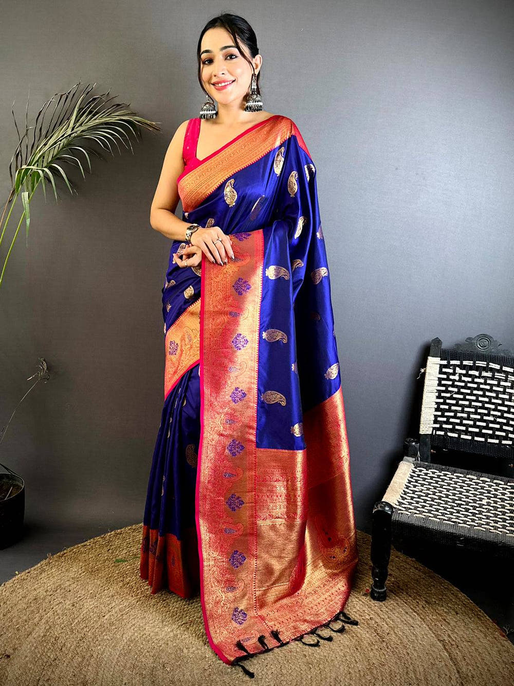 Graceful Purple Kanjivaram Style Soft Silk Saree