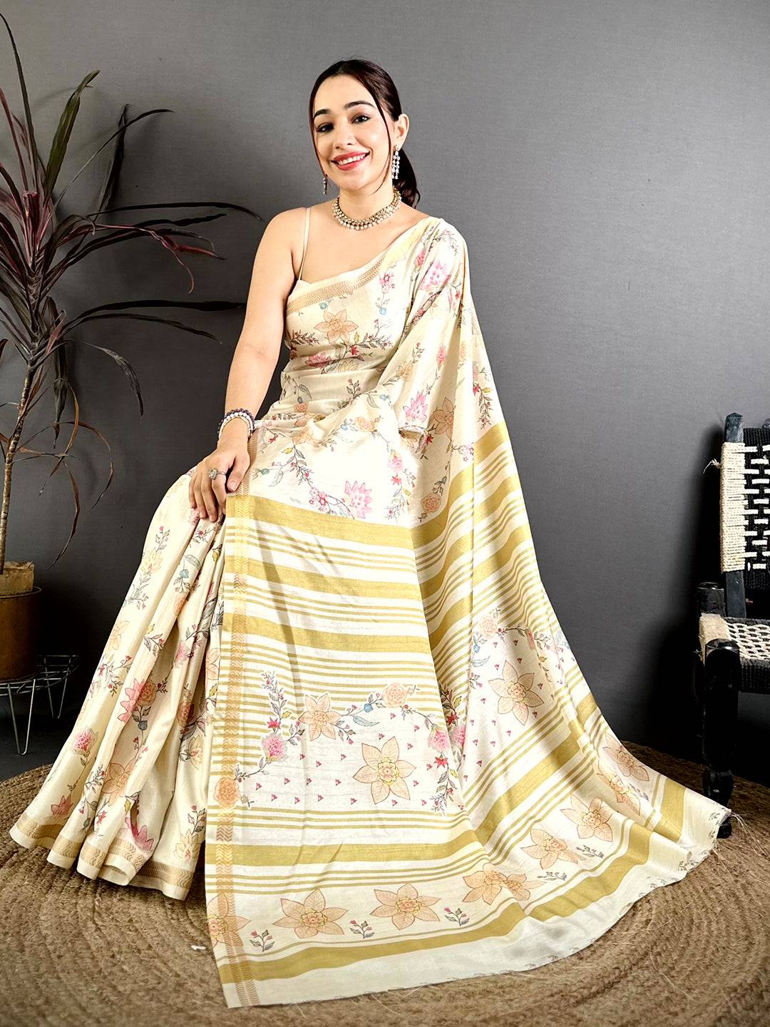Classic Floral Motif Soft Tussar Saree
