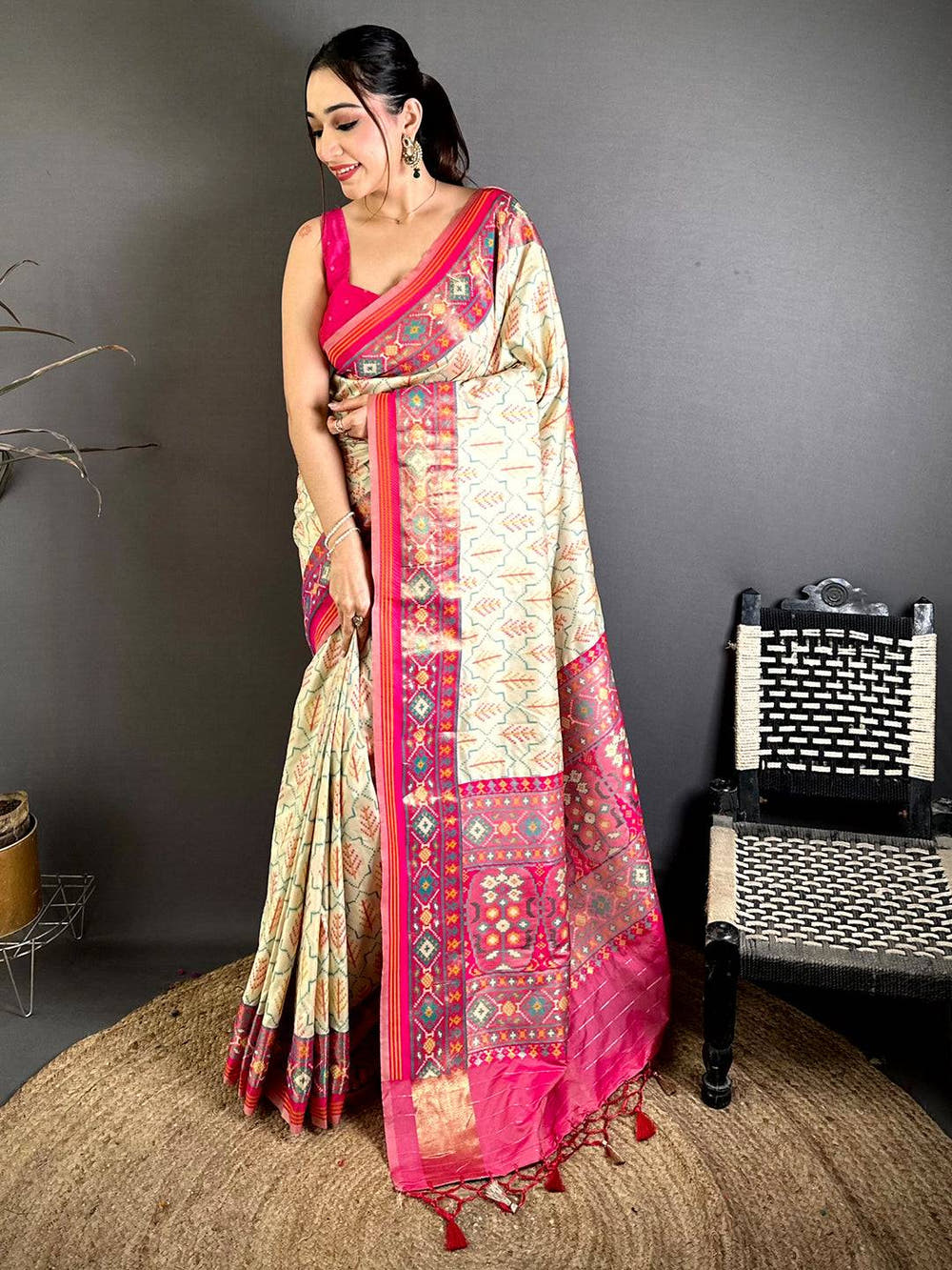 White Soft Silk Ikkat Minakari Patola Saree