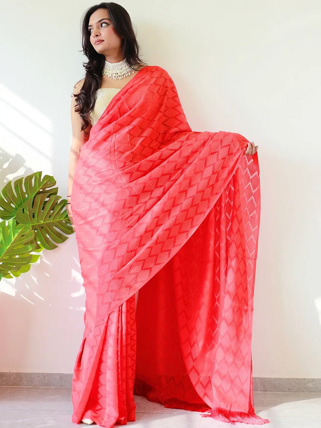 Stylish Soft Pure Georgette Saree with Thread Weaving Print