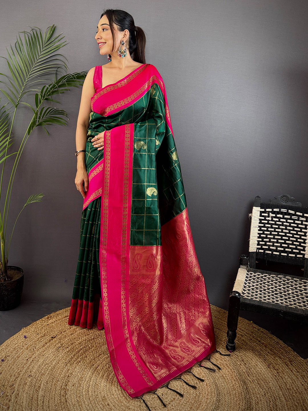 Intricate Paisley Silk Saree With Radiant Pink Pallu