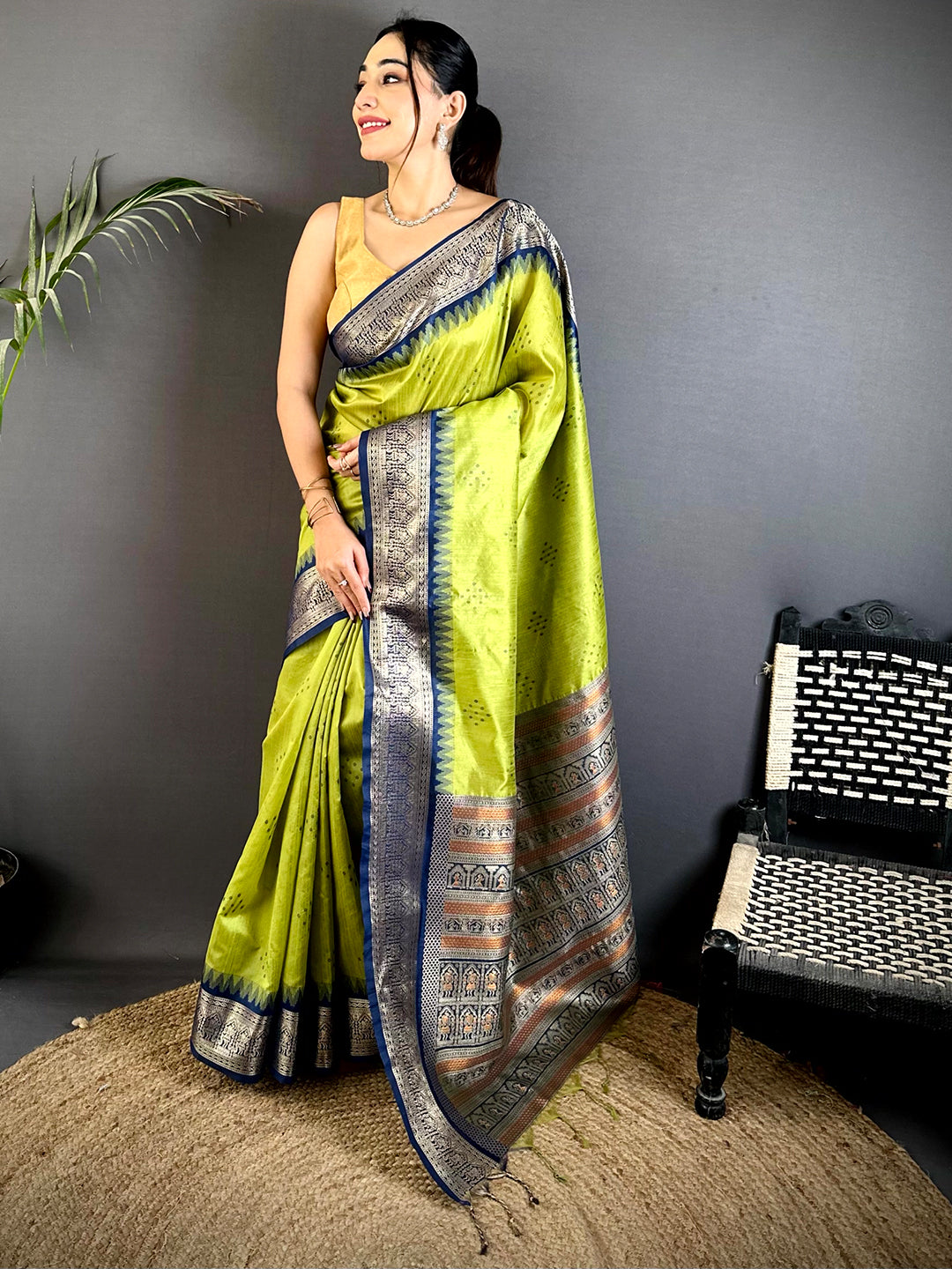 Green Bandhej Weave Kanchi Pattu Saree