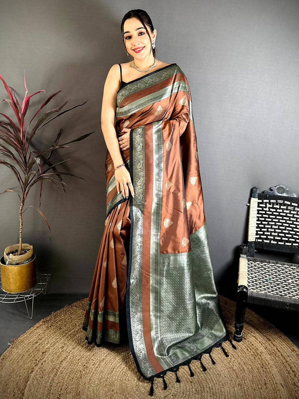 Coffee Brown Gadwal Pattu Saree