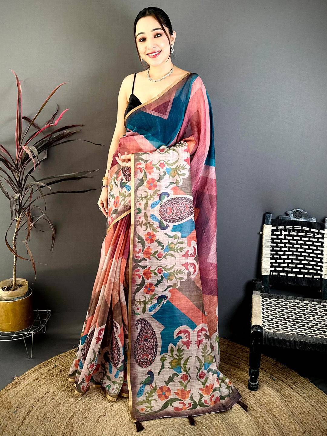 Classic Linen Tissue Geometric Saree