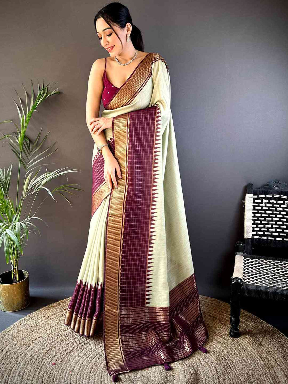 Pista Zari Pallu Cotton Viscose Saree