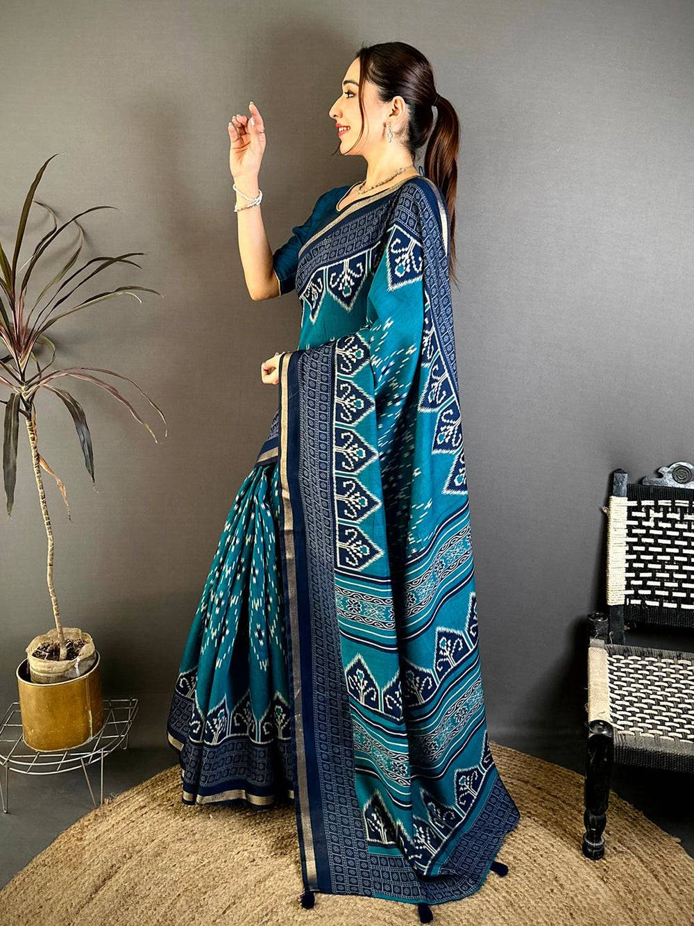 Teal Mul Cotton Ikkat Rudraksha Border Saree