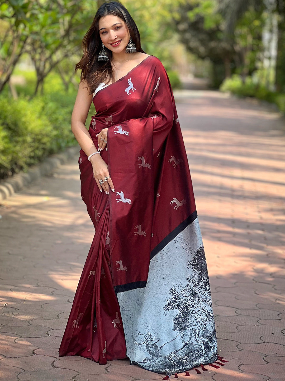 Maroon Colour Soft Silk Saree With Postar Weaving Zari Pallu