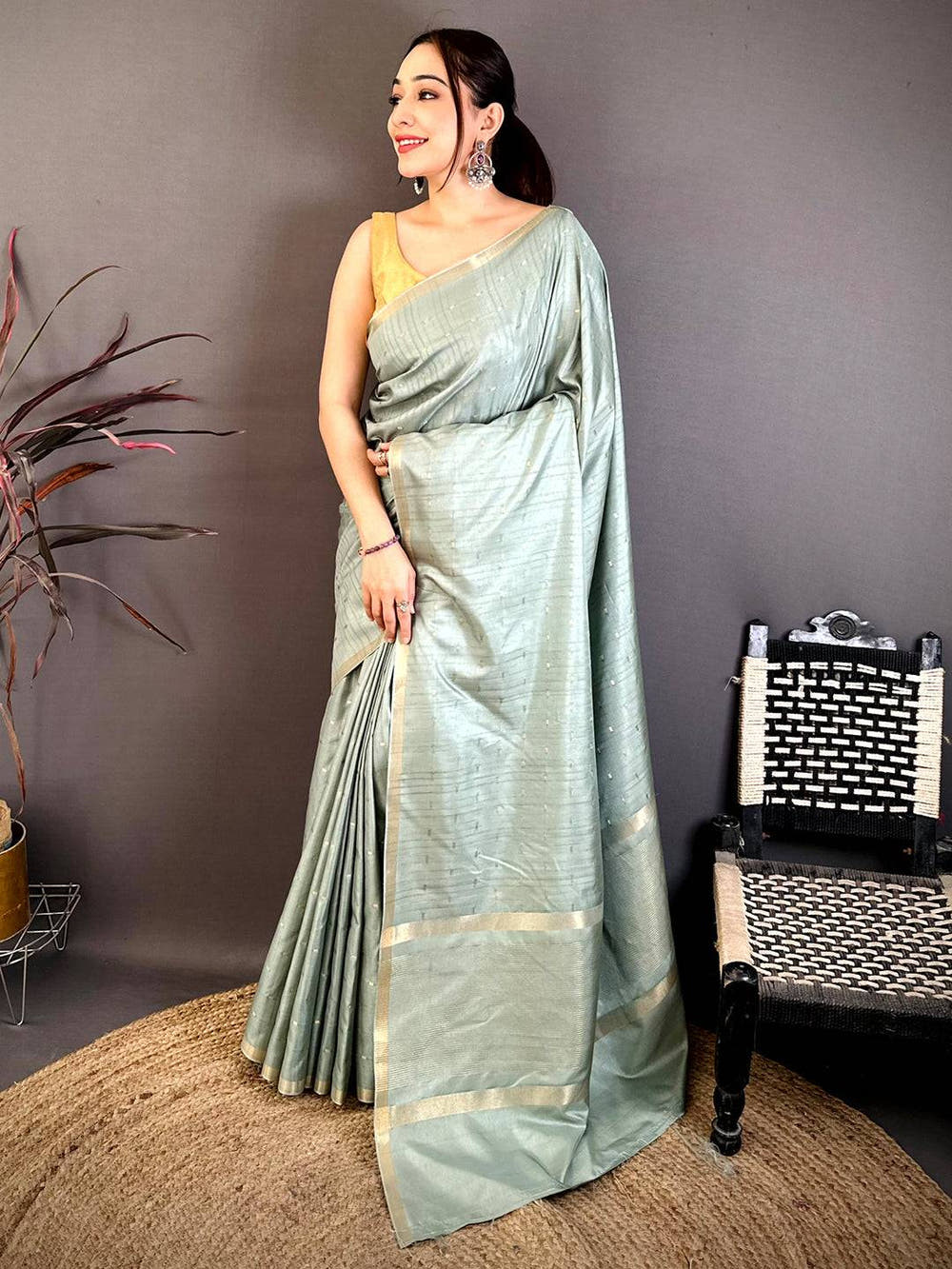 Royal Slub Tussar Zari Butti Weave Saree