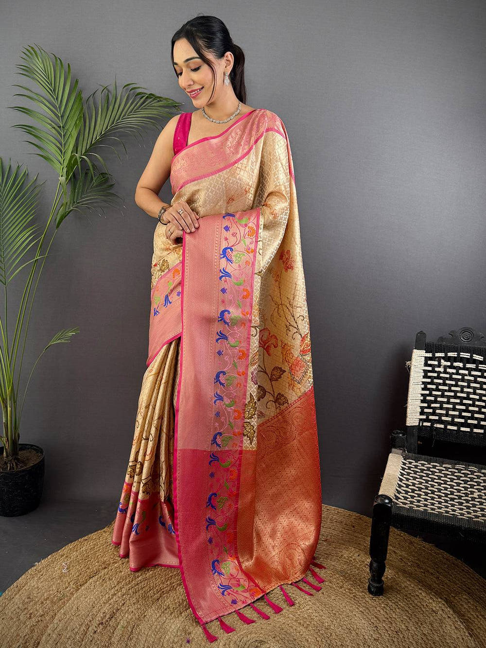 Elegant Kora Muslin Floral Kalamkari Saree